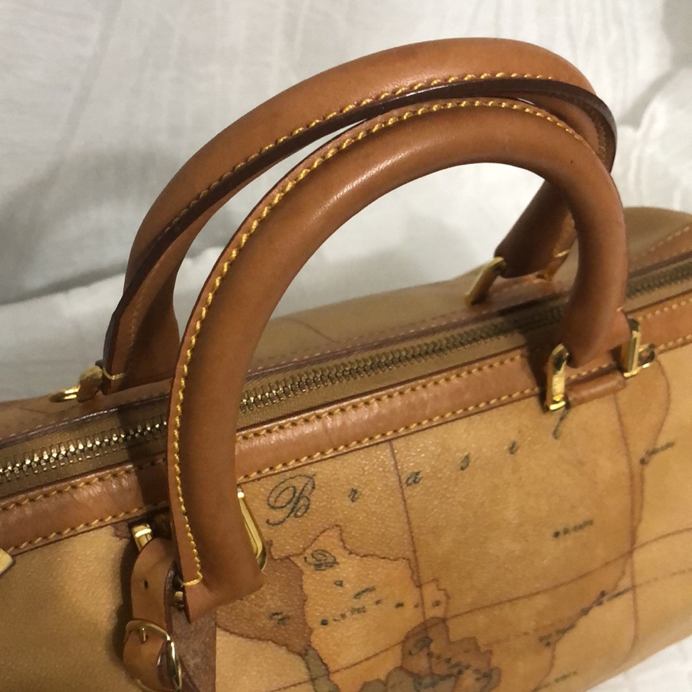 Alviero Martini 1st Class Leather Satchel with Strap - Picture 3 of 11